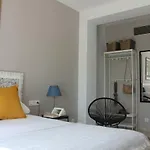 Casa Puerta De Santa Cruz