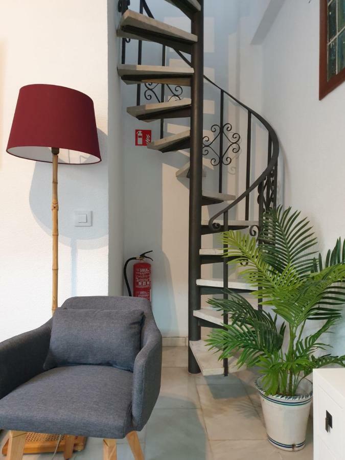 Casa Puerta De Santa Cruz Séville